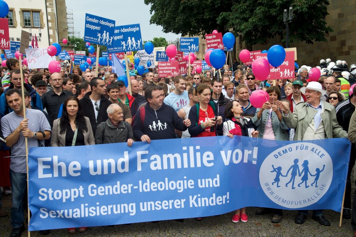 Feindbild „Gender“ – Angriff auf die Vielfalt